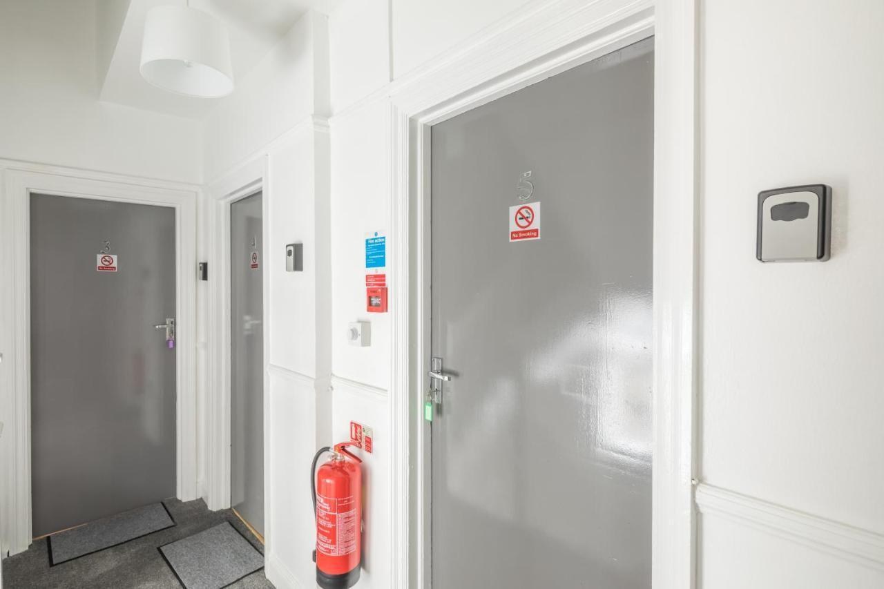 Private Room 5 With Kitchenette By Cb Stays No Minimum Stays CBG Exterior foto